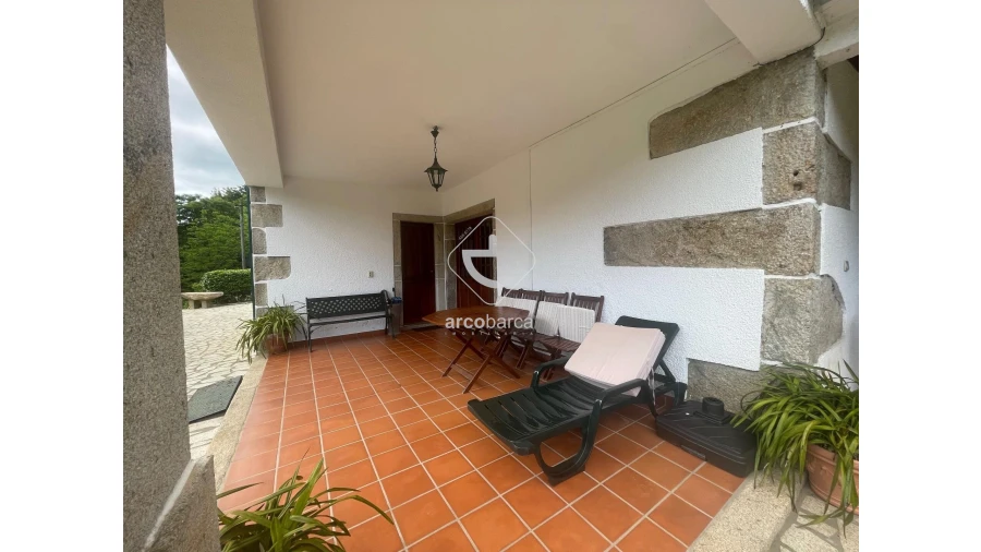 Moradia T5 para Venda em Fornelos e Queijada Foto 16