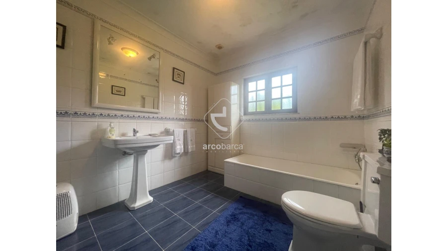 Moradia T5 para Venda em Fornelos e Queijada Foto 49