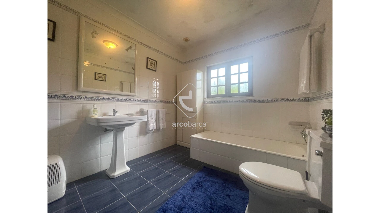 Moradia T5 para Venda em Fornelos e Queijada Foto 49