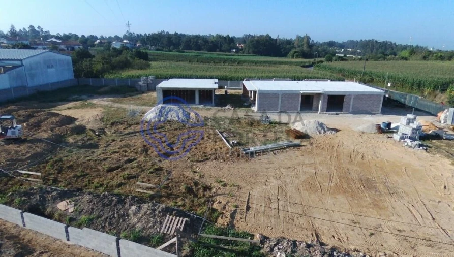 Moradia T3 para Venda em São Miguel do Souto e Mosteirô Foto 20