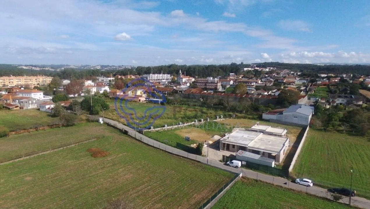 Moradia T3 para Venda em São Miguel do Souto e Mosteirô Foto 29