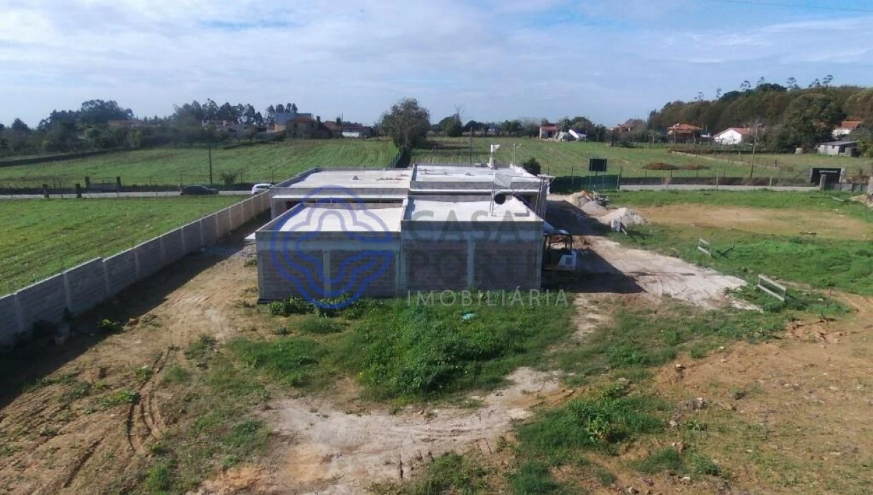 Moradia T3 para Venda em São Miguel do Souto e Mosteirô Foto 31