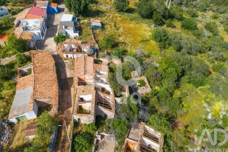 Moradia T2 para Venda em Alte Foto 6