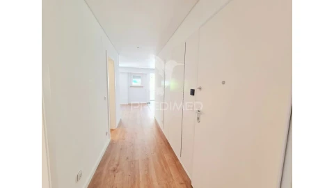 Apartamento T2 para Venda em Benfica