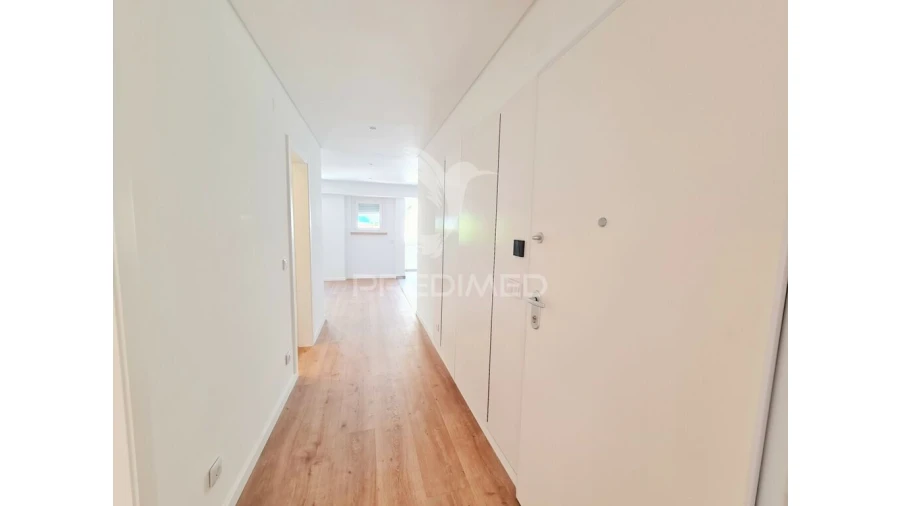 Apartamento T2 para Venda em Benfica Foto 8