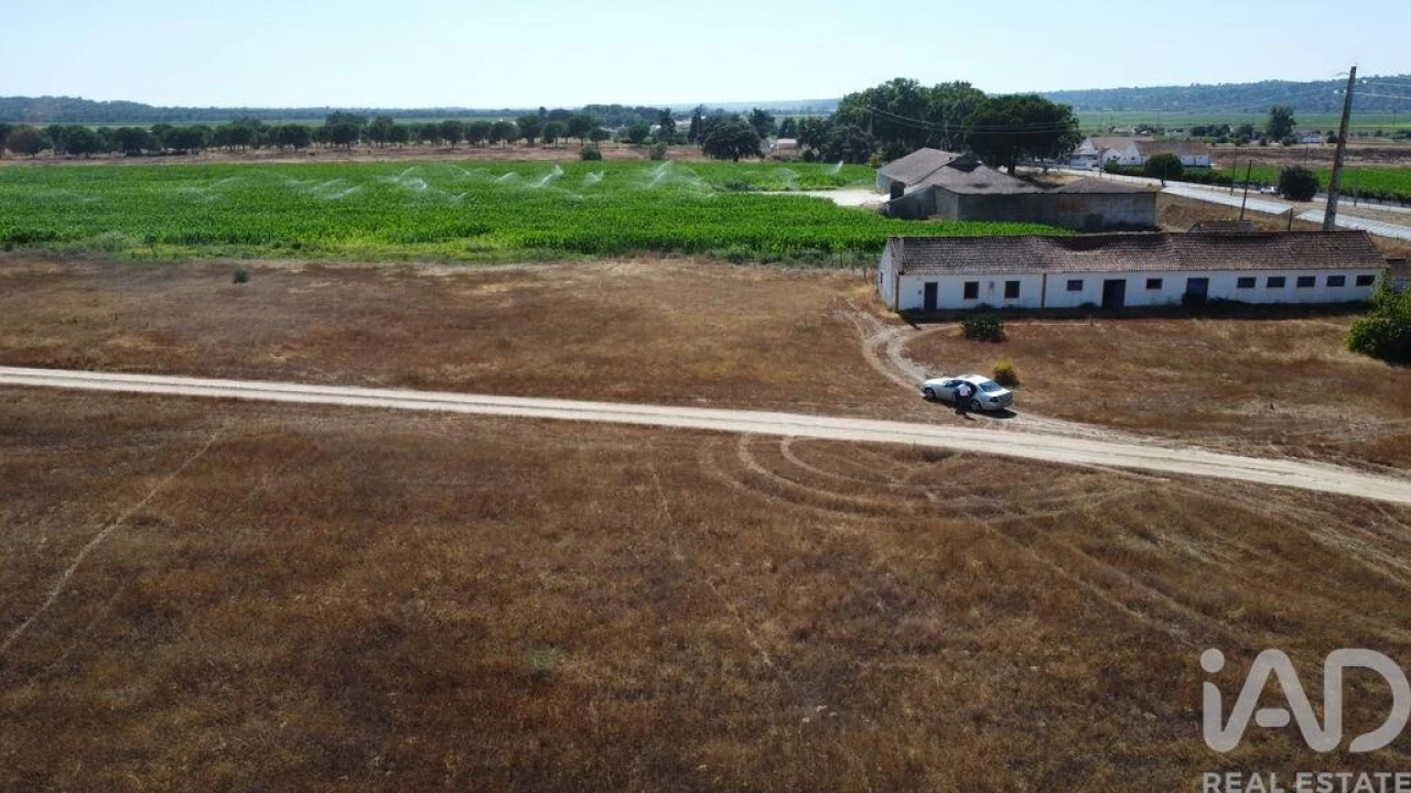 Moradia T3 para Venda em Couço Foto 16