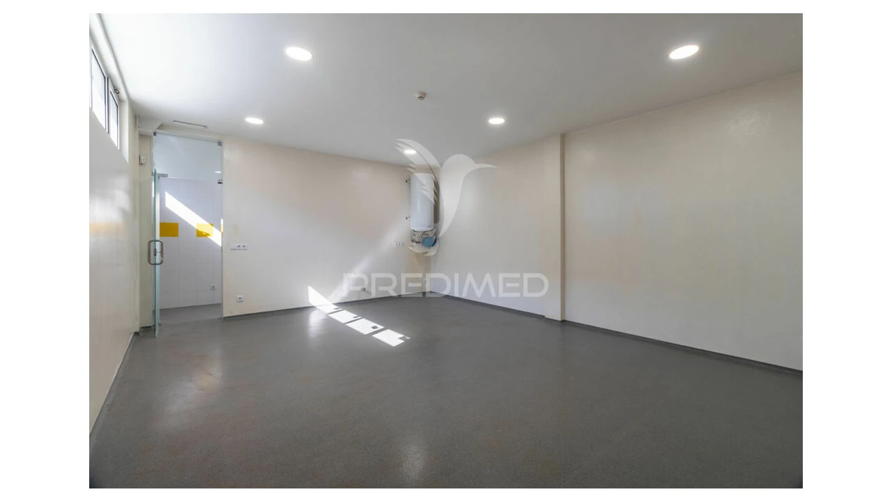 Armazém para Venda em Coz, Alpedriz e Montes Foto 15