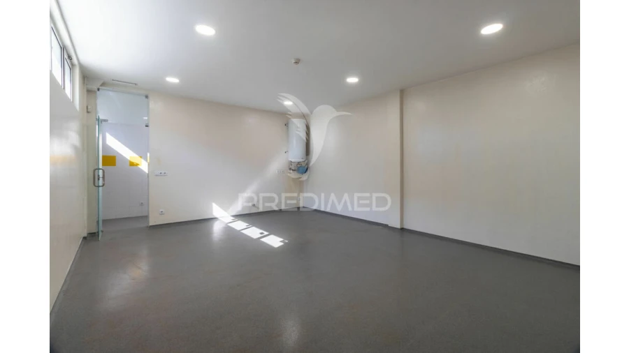 Armazém para Venda em Coz, Alpedriz e Montes Foto 15