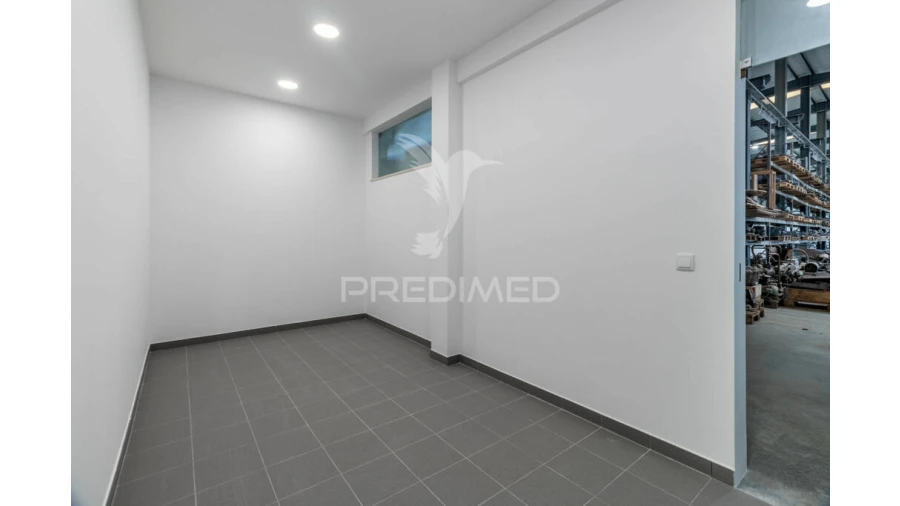 Armazém para Venda em Coz, Alpedriz e Montes Foto 16
