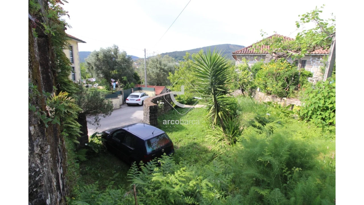 Moradia T3 para Venda em Bárrio e Cepões Foto 8