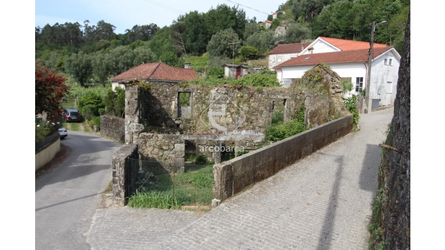 Moradia T3 para Venda em Bárrio e Cepões Foto 28