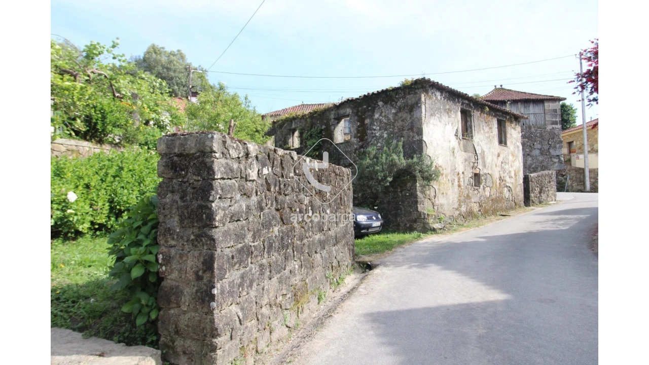 Moradia T3 para Venda em Bárrio e Cepões Foto 14