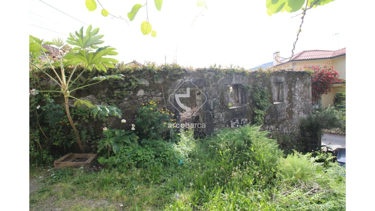 Moradia T3 para Venda em Bárrio e Cepões Foto 9