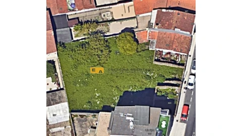 Terreno para Venda em São Mamede de Infesta e Senhora da Hora