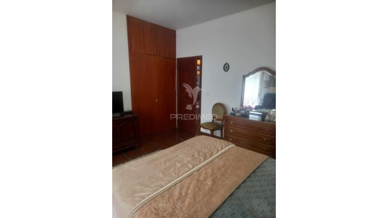 Moradia T3 para Venda em Terra Chã Foto 12