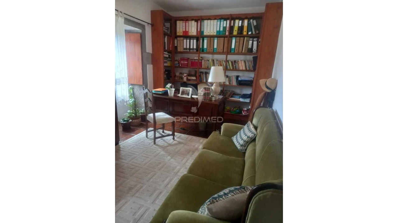 Moradia T3 para Venda em Terra Chã Foto 7