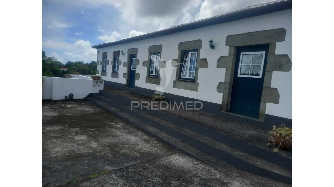 Moradia T3 para Venda em Terra Chã Foto 2