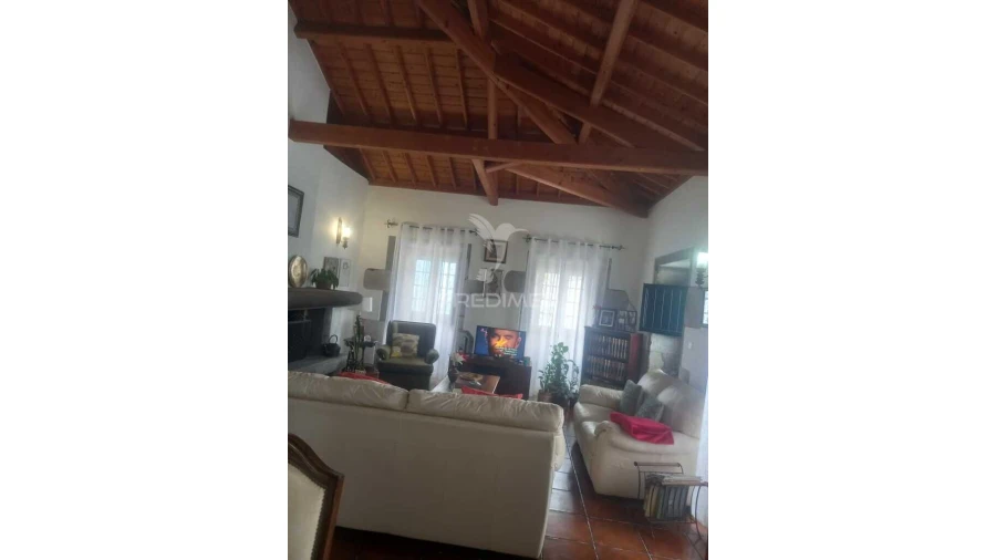 Moradia T3 para Venda em Terra Chã Foto 8