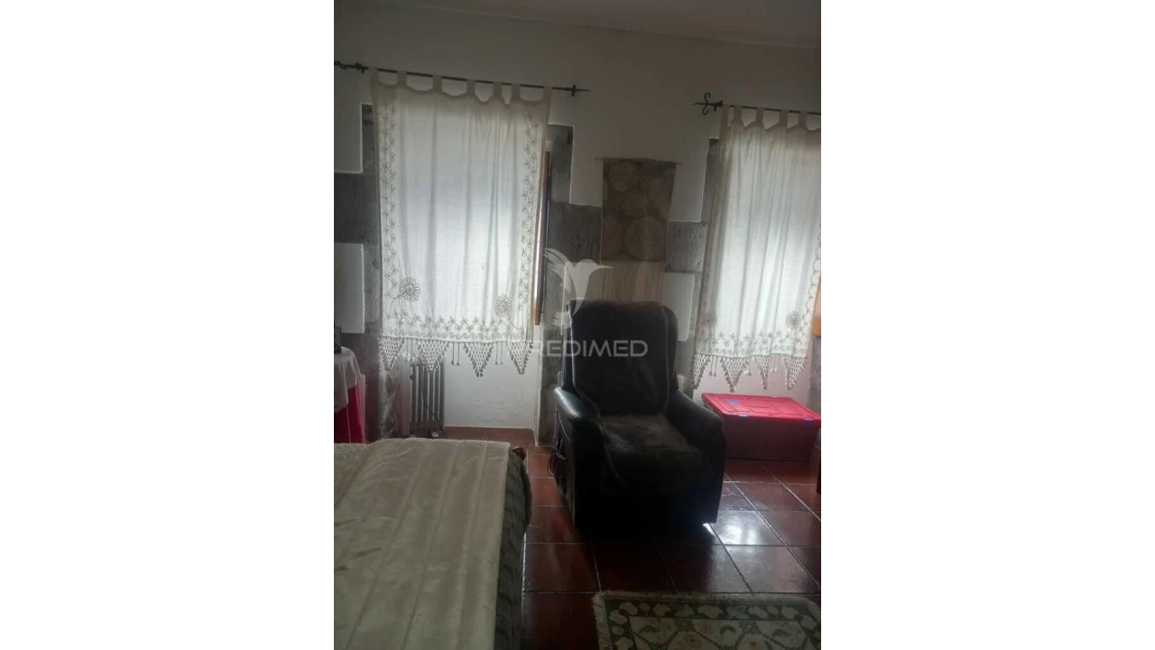 Moradia T3 para Venda em Terra Chã Foto 10