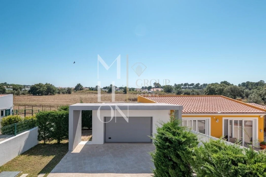 Moradia T4 para Venda em Azeitão (São Lourenço e São Simão) Foto 28