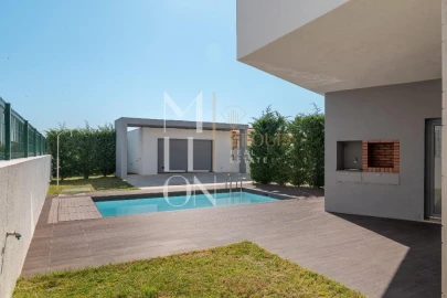 Moradia T4 para Venda em Azeitão (São Lourenço e São Simão)