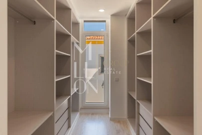 Moradia T4 para Venda em Azeitão (São Lourenço e São Simão)
