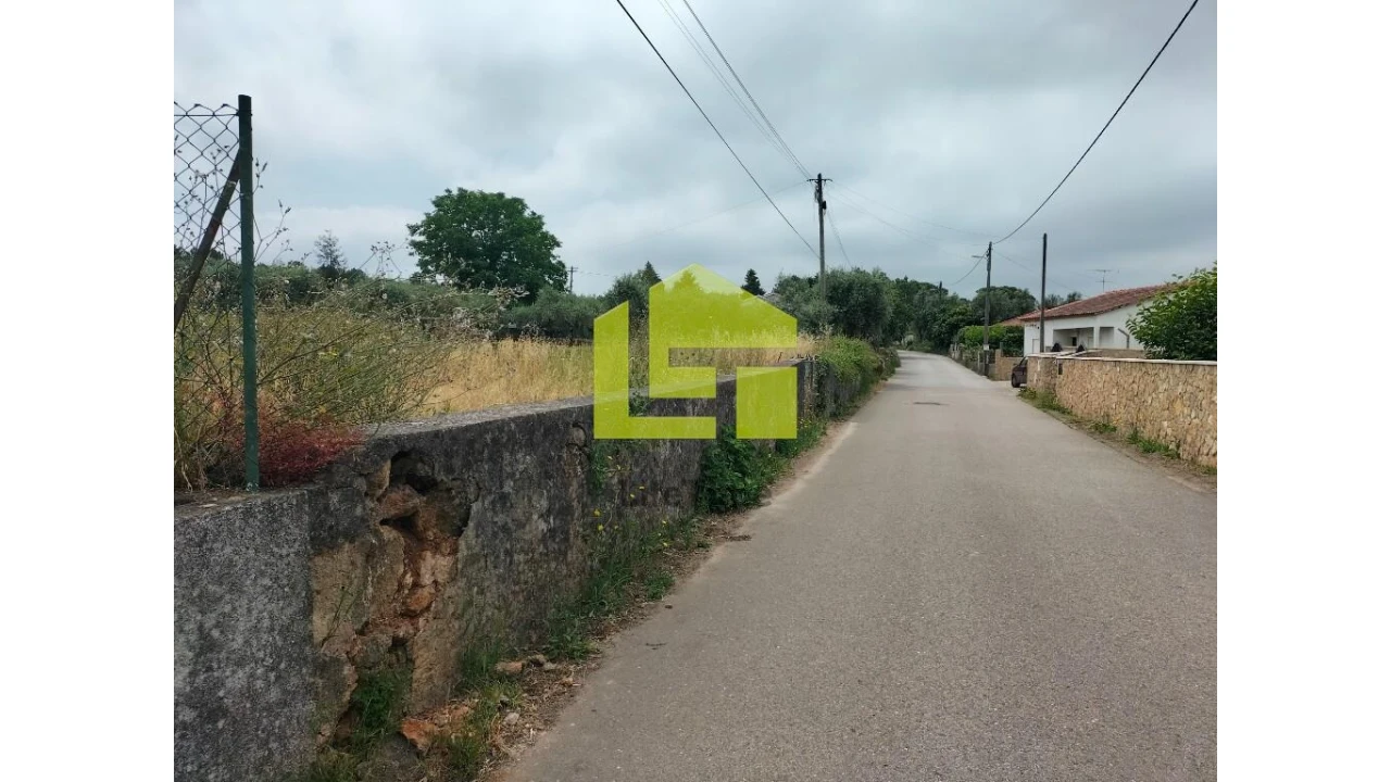 Terreno para Venda em Cernache Foto 3