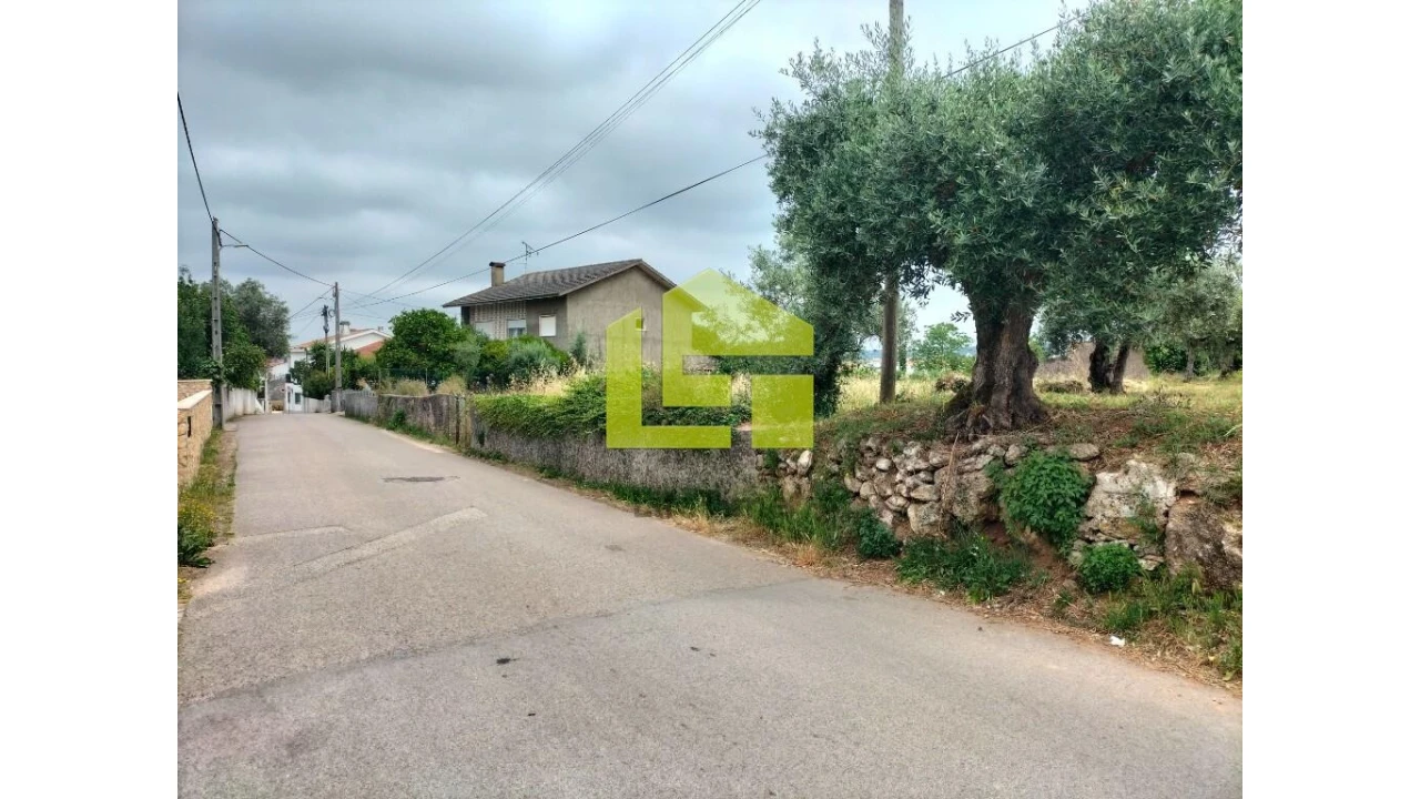 Terreno para Venda em Cernache Foto 1