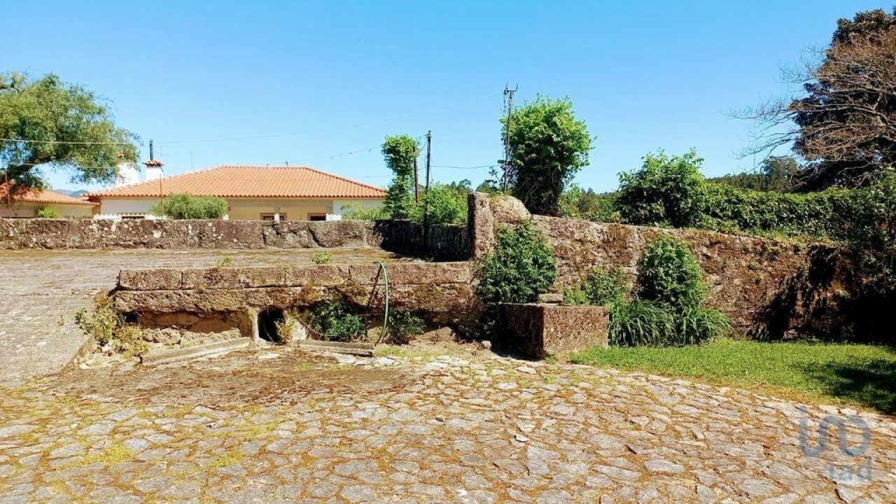 Moradia T3 para Venda em Facha Foto 9