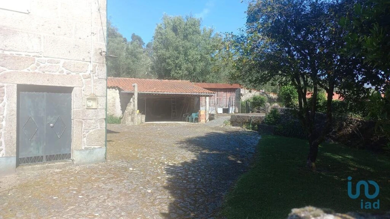 Moradia T3 para Venda em Facha Foto 11