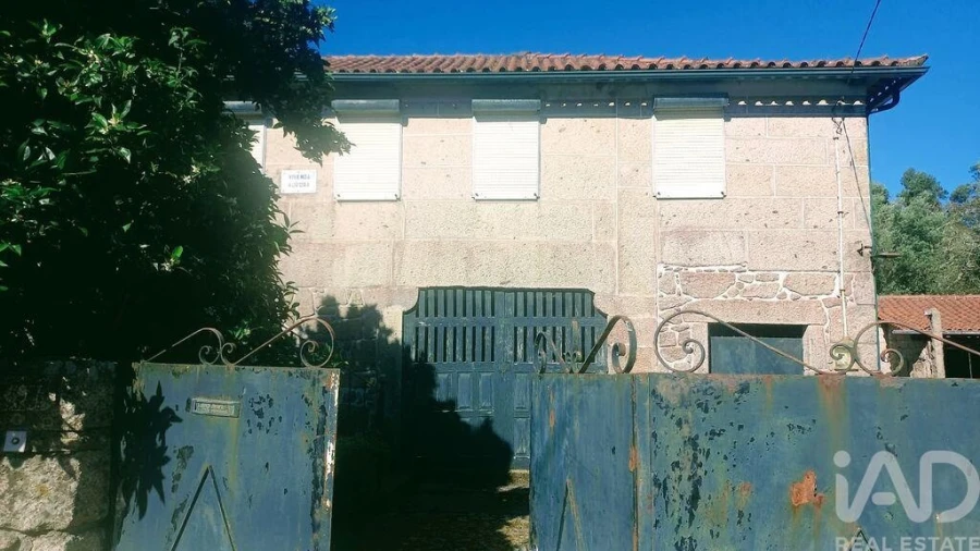 Moradia T3 para Venda em Facha Foto 19