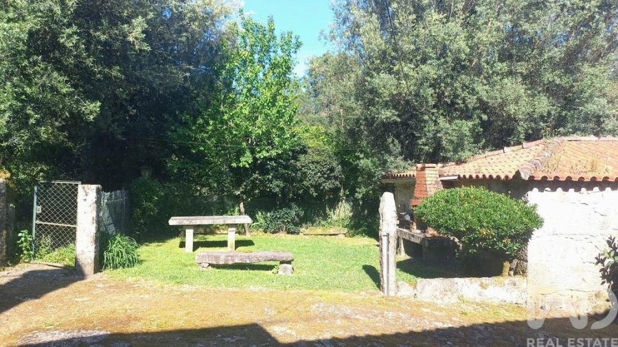 Moradia T3 para Venda em Facha Foto 21