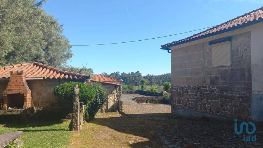 Moradia T3 para Venda em Facha Foto 7