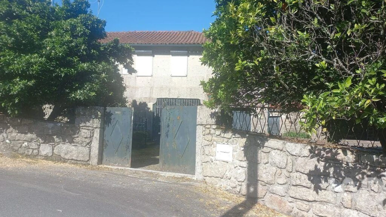 Moradia T3 para Venda em Facha Foto 16