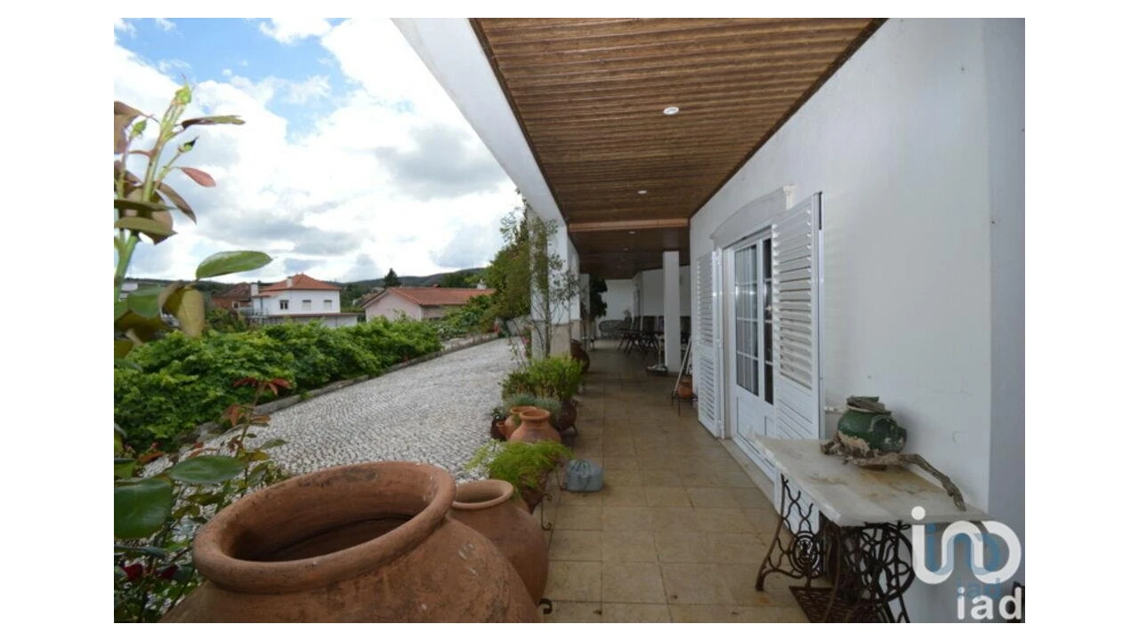 Moradia T5 para Venda em Castanheira de Pêra e Coentral Foto 4