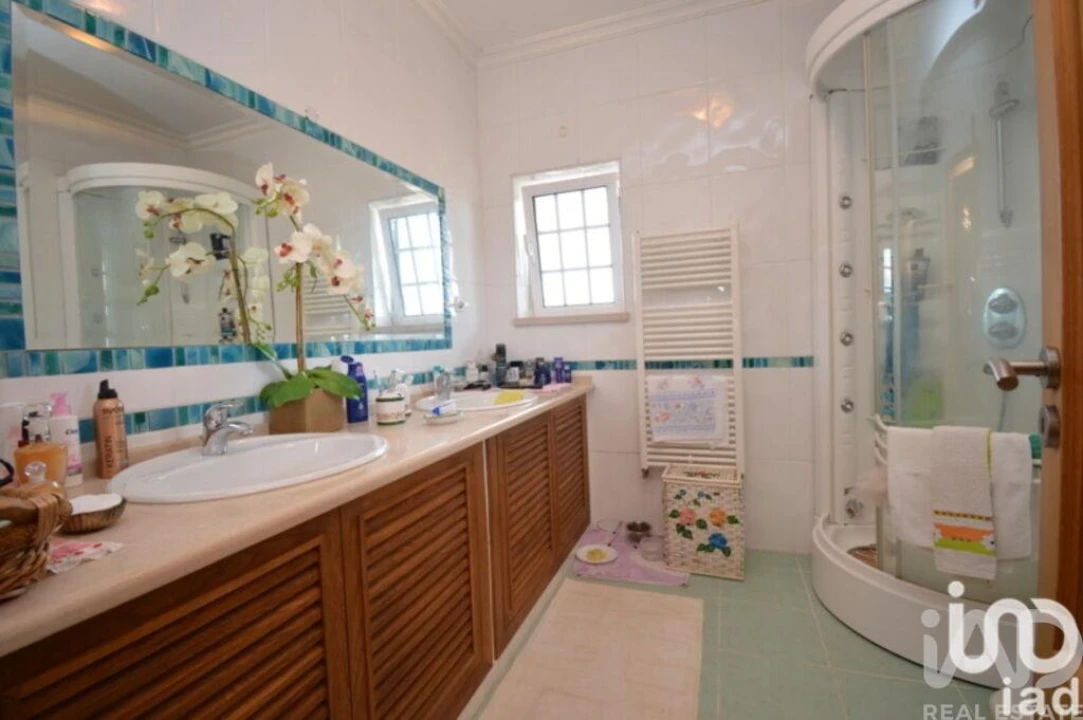 Moradia T5 para Venda em Castanheira de Pêra e Coentral Foto 23