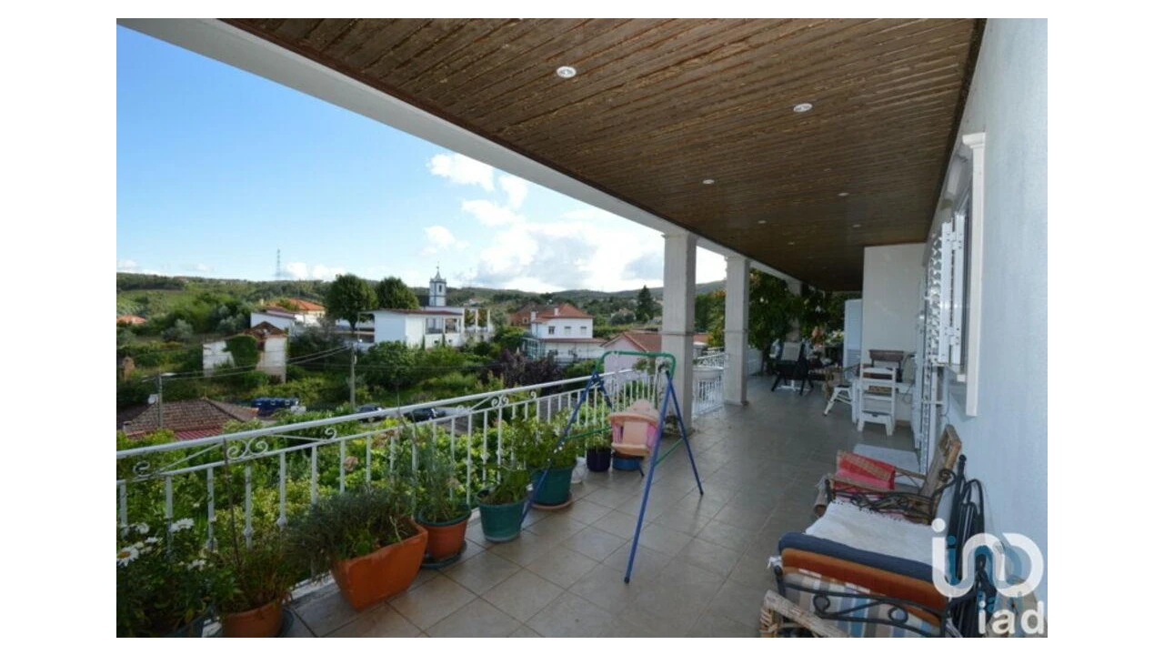 Moradia T5 para Venda em Castanheira de Pêra e Coentral Foto 13