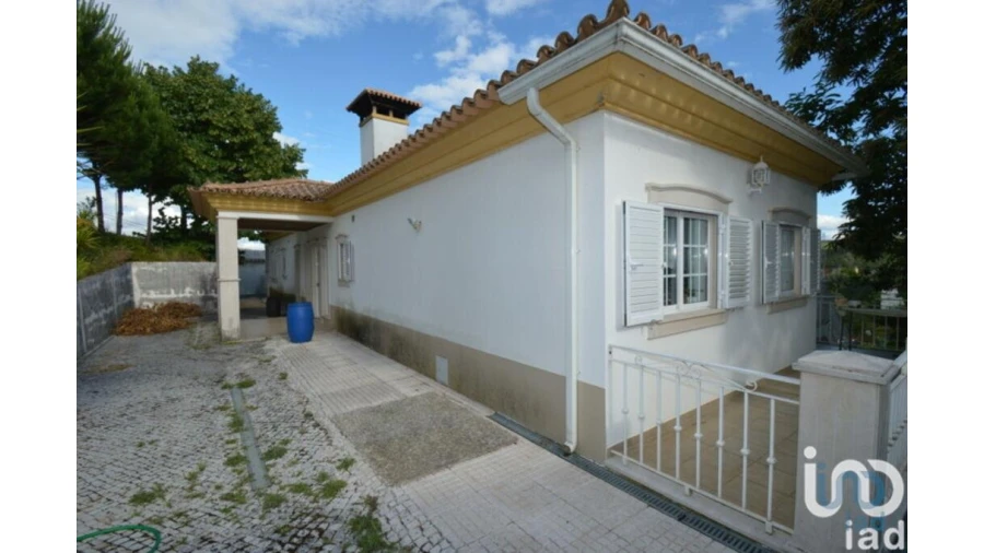 Moradia T5 para Venda em Castanheira de Pêra e Coentral Foto 15