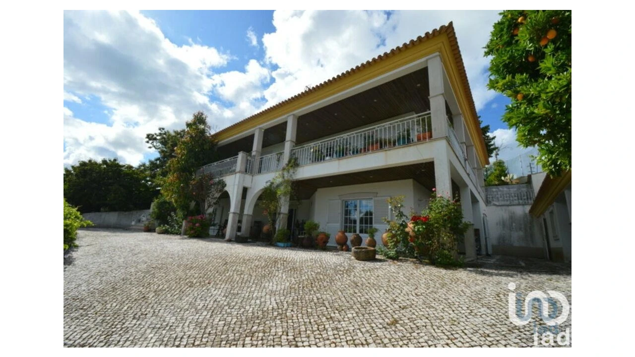 Moradia T5 para Venda em Castanheira de Pêra e Coentral Foto 3