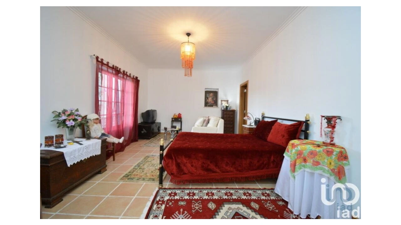 Moradia T5 para Venda em Castanheira de Pêra e Coentral Foto 9