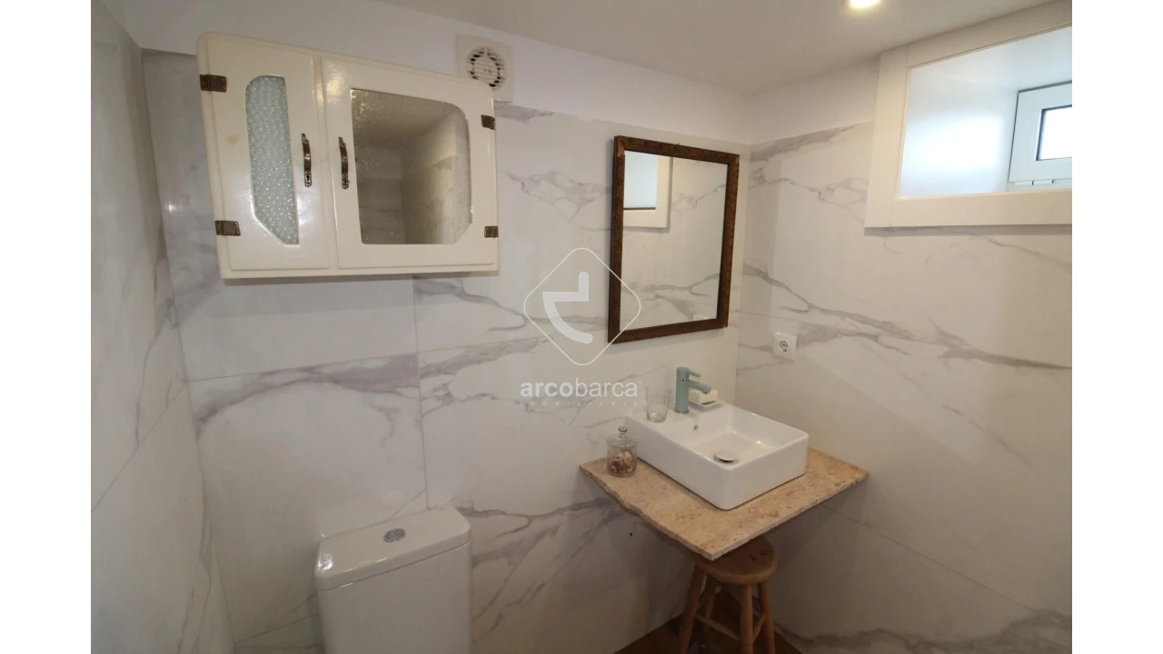 Moradia T4 para Venda em Labruja Foto 37