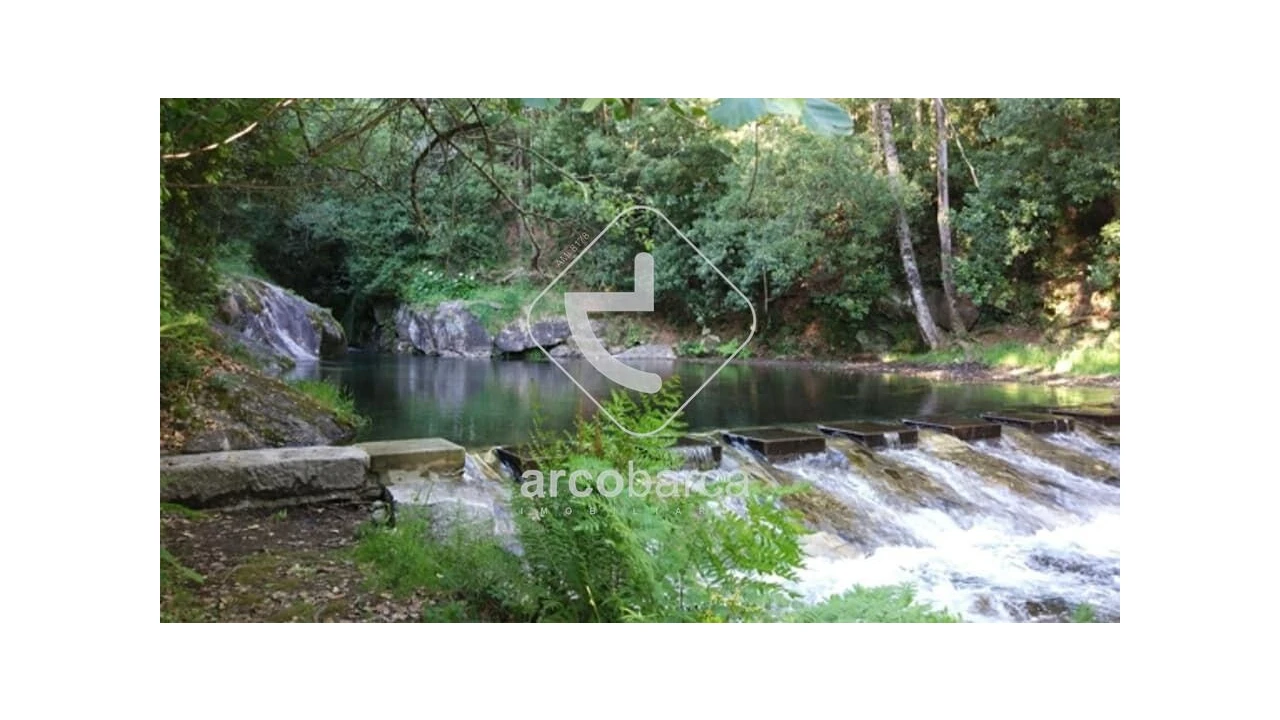 Moradia T4 para Venda em Labruja Foto 78