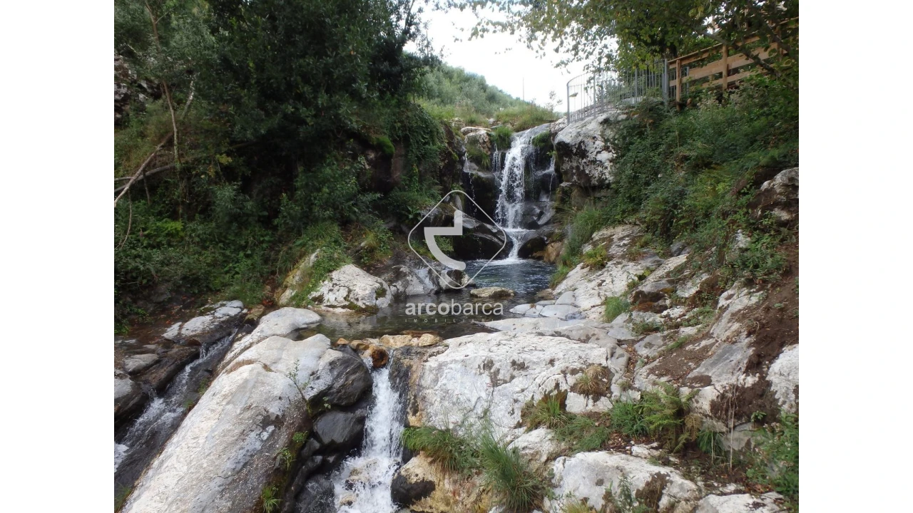 Moradia T4 para Venda em Labruja Foto 66