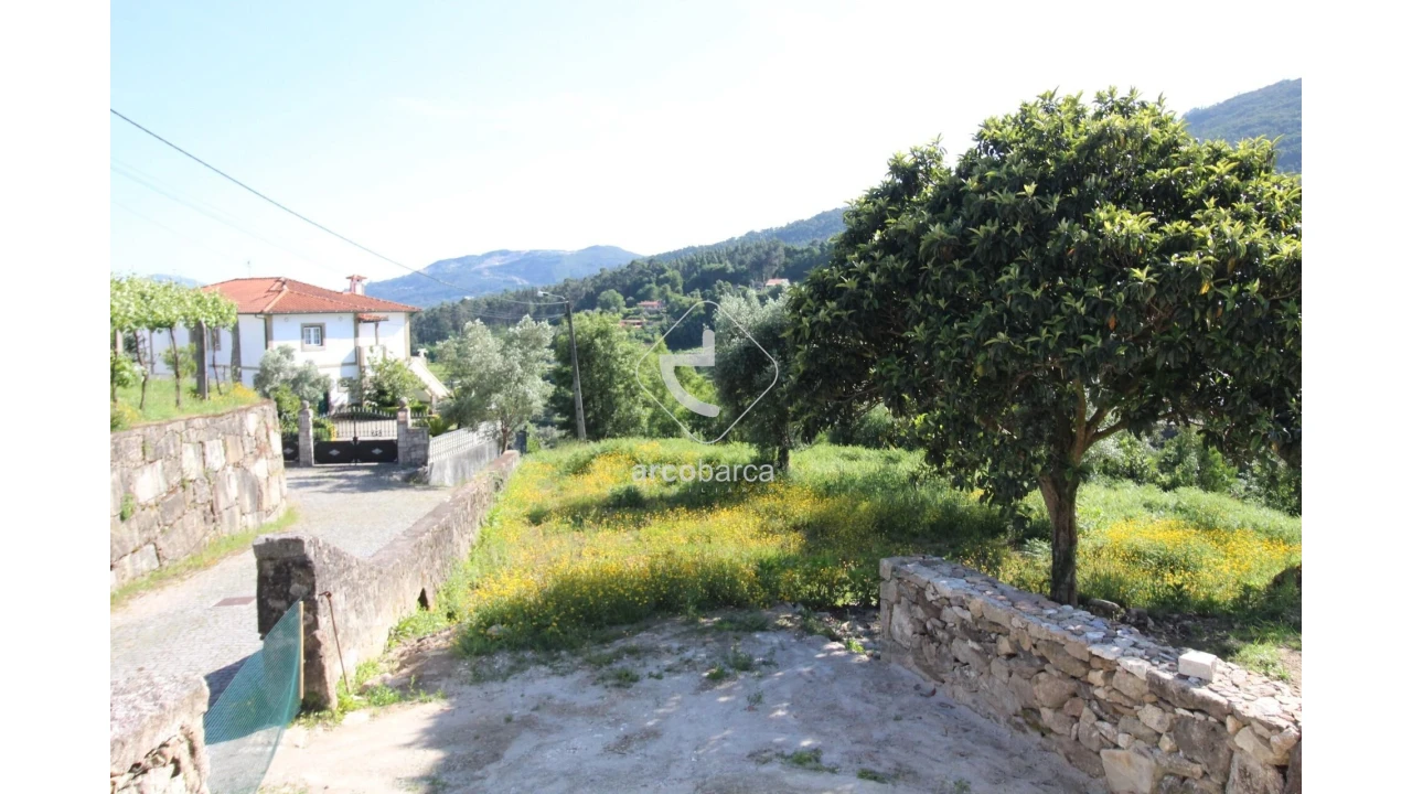 Moradia T4 para Venda em Labruja Foto 30