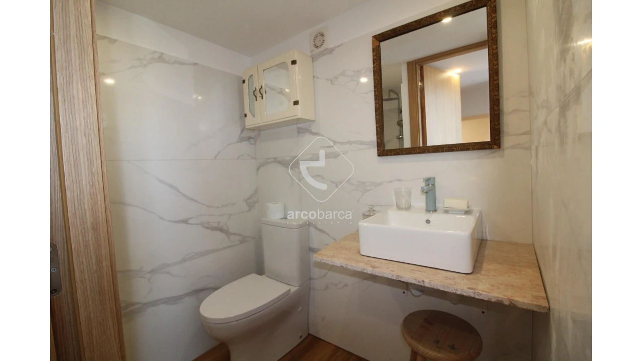 Moradia T4 para Venda em Labruja Foto 36