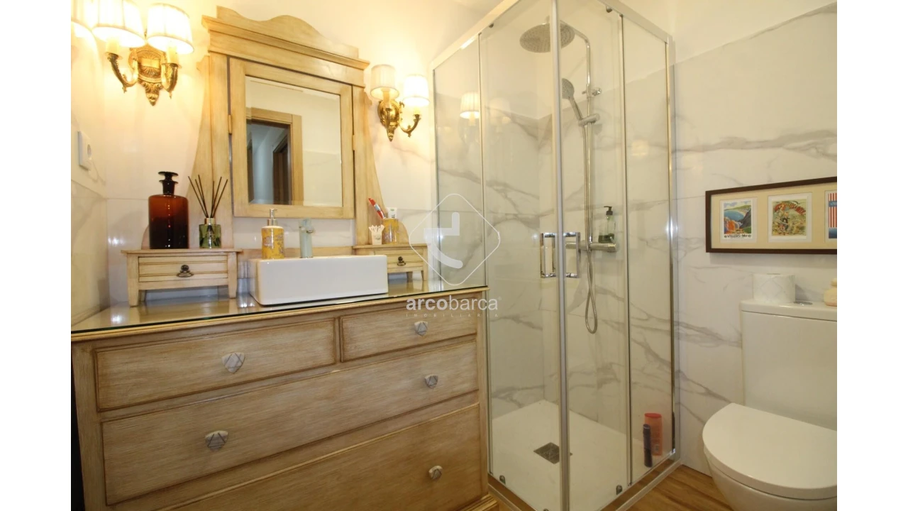 Moradia T4 para Venda em Labruja Foto 22