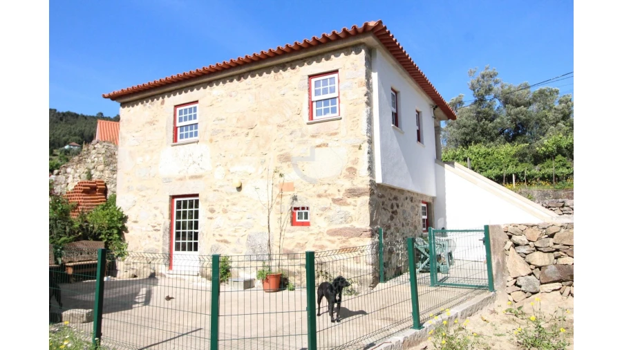 Moradia T4 para Venda em Labruja Foto 45