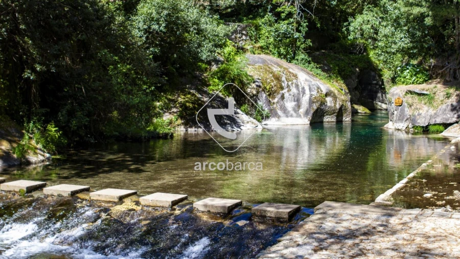 Moradia T4 para Venda em Labruja Foto 87