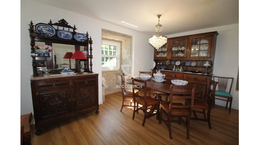 Moradia T4 para Venda em Labruja Foto 10