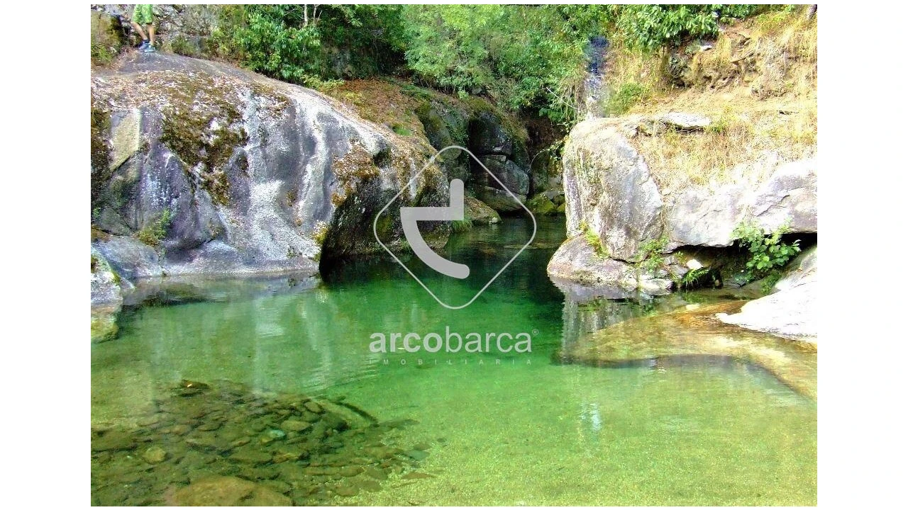 Moradia T4 para Venda em Labruja Foto 90